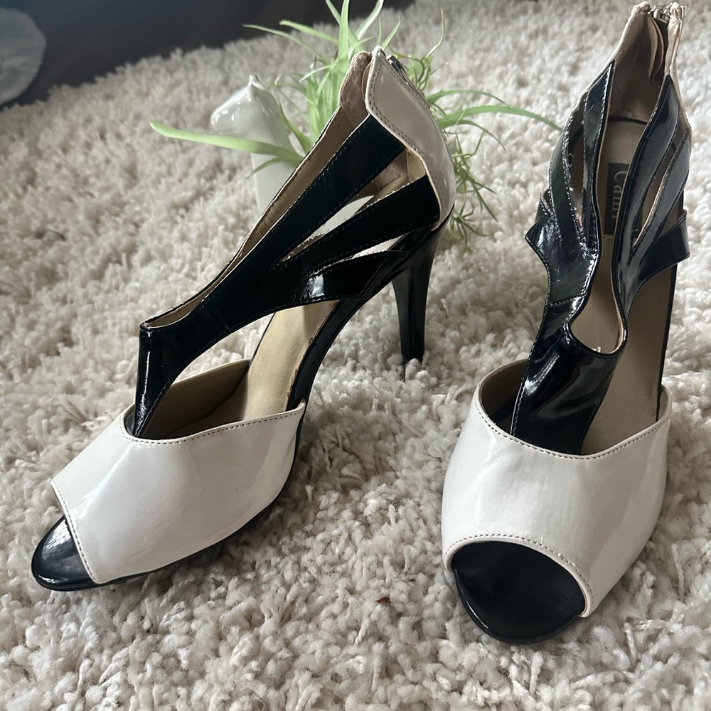 Cami Black & White faux leather evening party cocktail sexy stiletto hig…